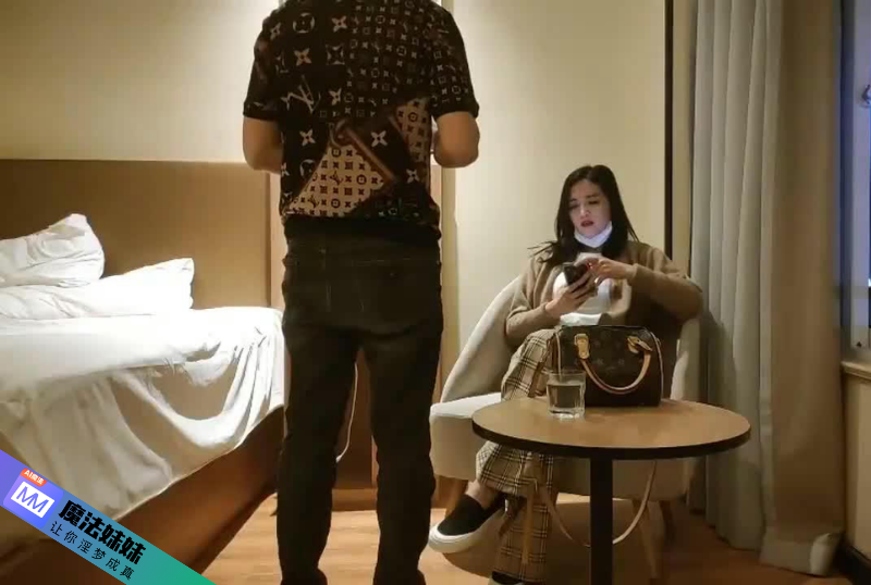良家氣質美少婦 被大哥無套內射 可惜射的太快-第1张图片-91黑料网